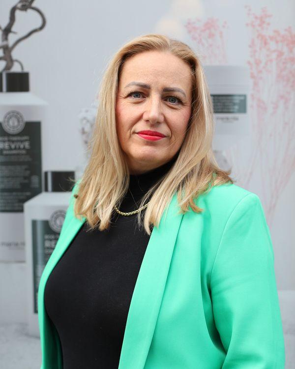 Hanka, Zakladatelka a majitelka Studia Profil